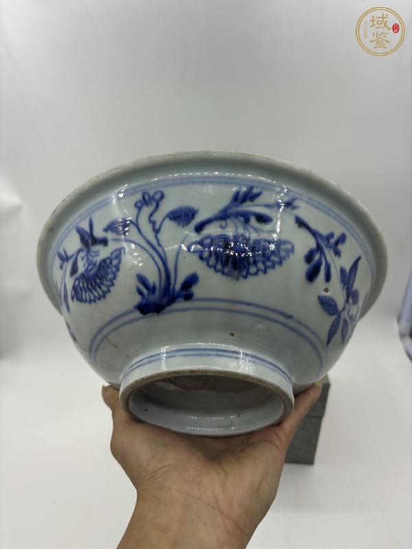 古玩陶瓷青花折枝花卉紋茶碗真品鑒賞圖