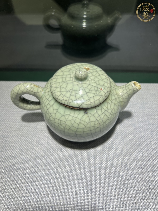 古玩陶瓷青釉茶壺真品鑒賞圖