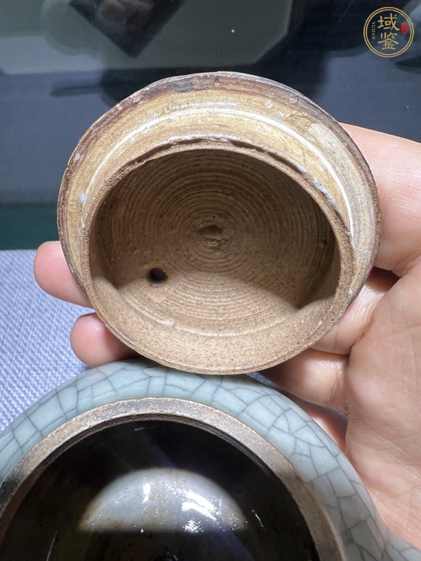 古玩陶瓷青釉茶壺真品鑒賞圖