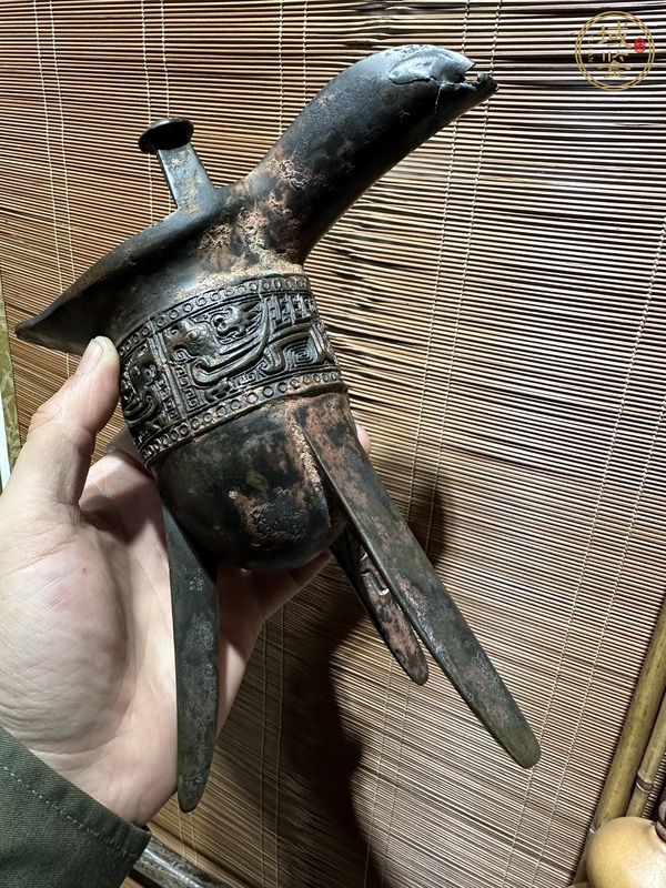 古玩銅器仿古鳳鳥紋銅爵真品鑒賞圖