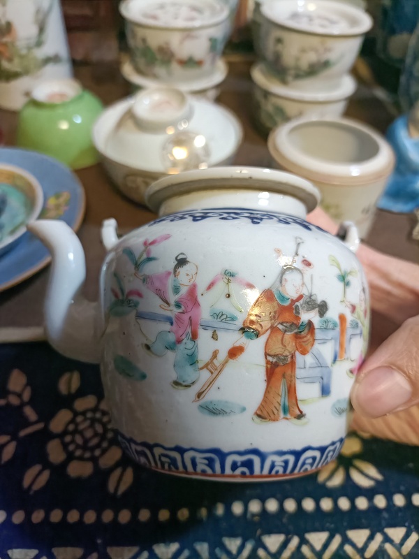 古玩陶瓷同治粉彩五子奪魁提梁壺拍賣,當前價格3888元