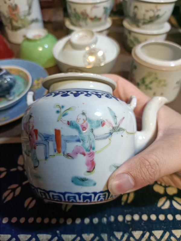 古玩陶瓷同治粉彩五子奪魁提梁壺拍賣,當前價格3888元