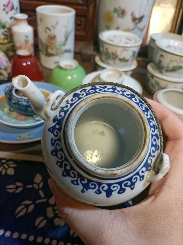 古玩陶瓷同治粉彩五子奪魁提梁壺拍賣,當前價格3888元