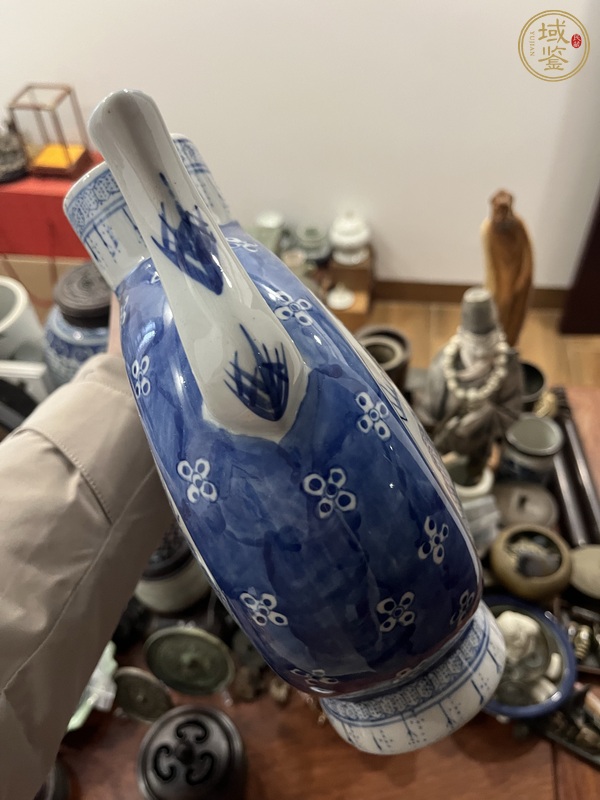 古玩陶瓷龍紋執(zhí)壺真品鑒賞圖