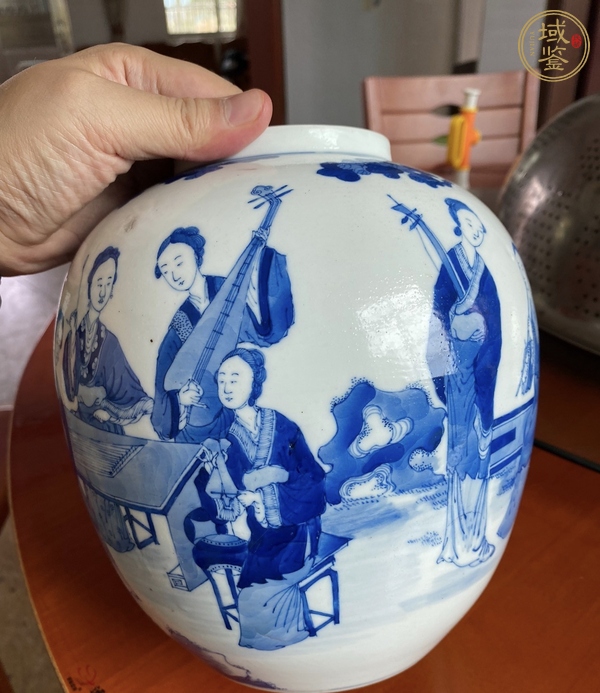 古玩陶瓷青花人物罐真品鑒賞圖