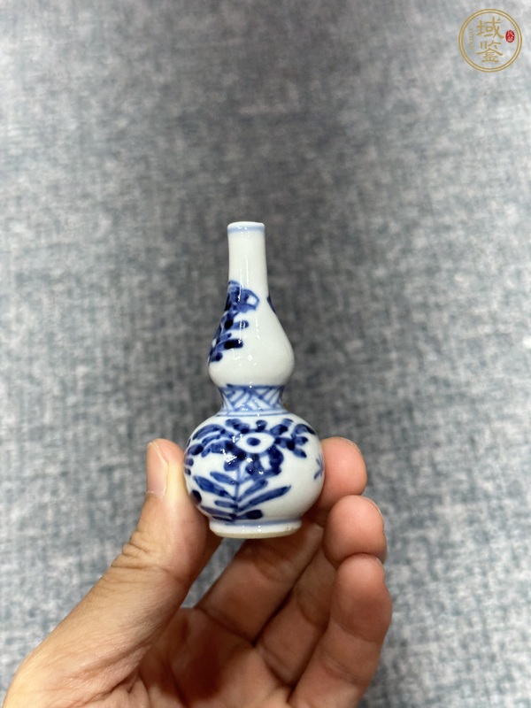 古玩陶瓷花卉紋青花葫蘆瓶真品鑒賞圖