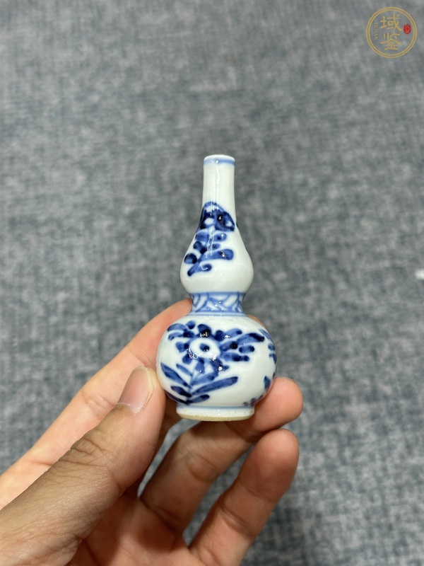 古玩陶瓷花卉紋青花葫蘆瓶真品鑒賞圖