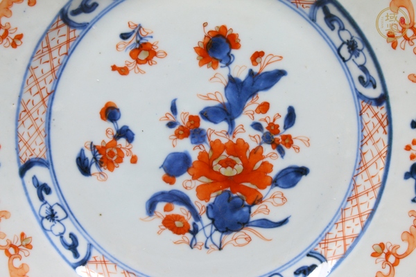 古玩陶瓷清康熙·青花礬紅描金折枝牡丹紋折沿盤(pán)真品鑒賞圖