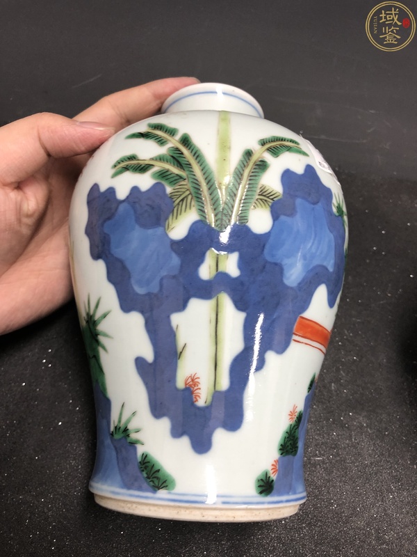 古玩陶瓷五彩人物故事紋梅瓶一對拍賣,當前價格20888元