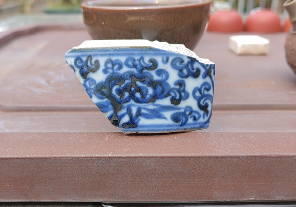 古玩陶瓷明代青花靈芝紋瓷片拍賣,當前價格228元
