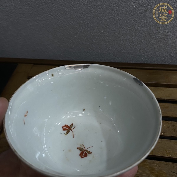 古玩陶瓷花蝶紋蓋碗真品鑒賞圖