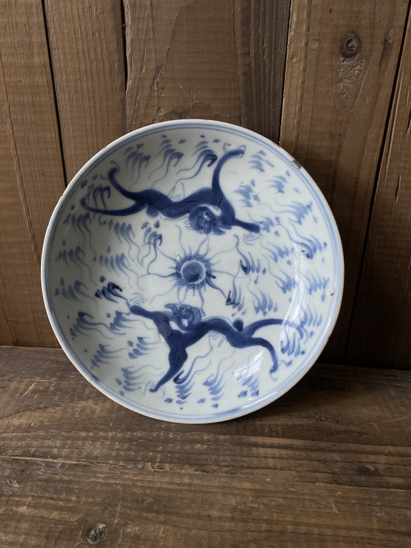 古玩陶瓷清中期青花夔龍紋盤拍賣,當前價格1200元