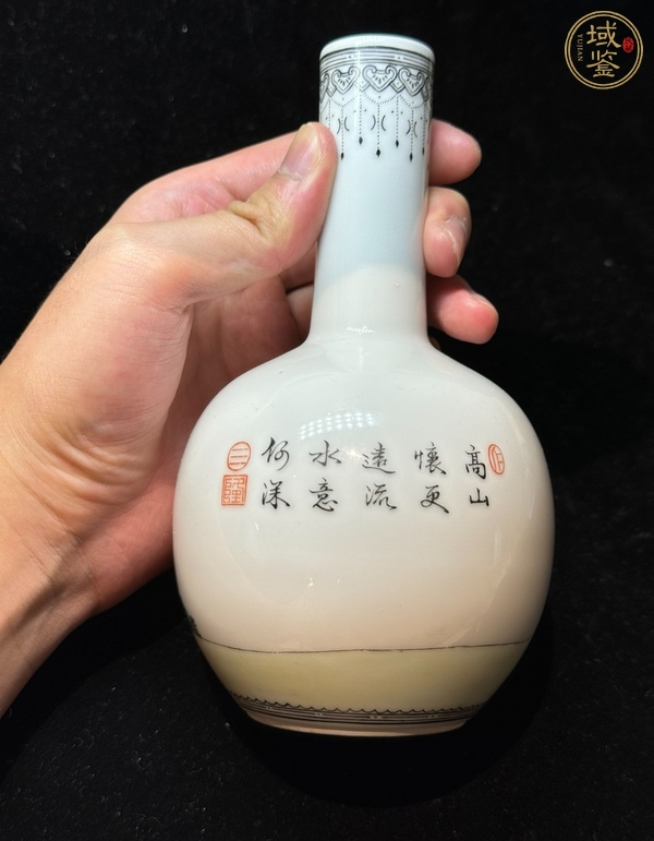 古玩陶瓷粉彩人物天球瓶真品鑒賞圖