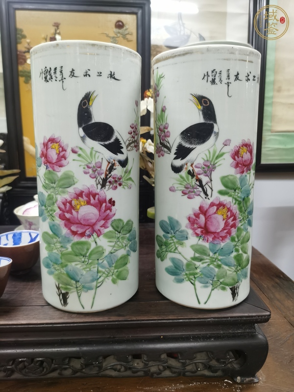 古玩陶瓷粉彩花鳥紋帽桶真品鑒賞圖