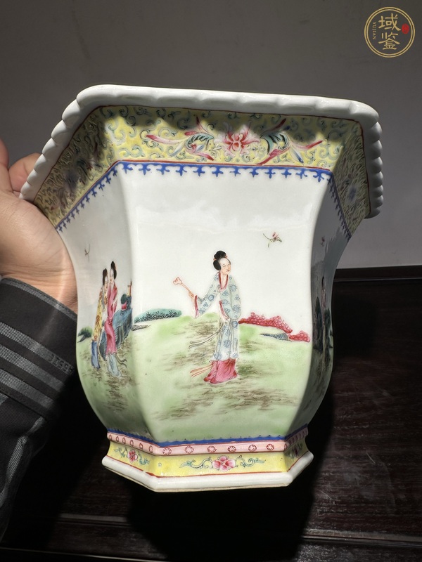 古玩陶瓷粉彩仕女六方花盆真品鑒賞圖