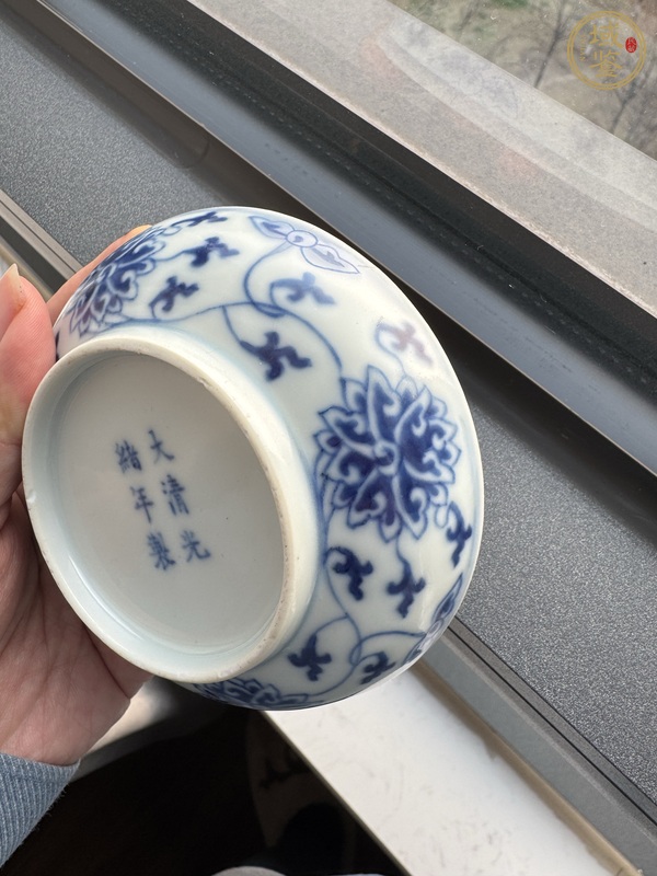 古玩陶瓷青花勾蓮盤真品鑒賞圖