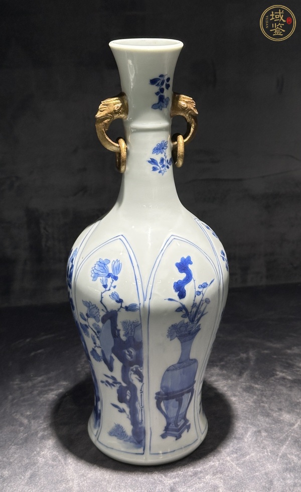 古玩陶瓷青花環(huán)耳花卉瓶真品鑒賞圖