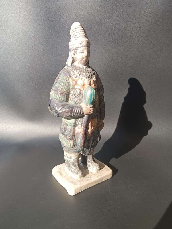 古玩陶瓷明·三彩武士拍賣,當前價格4500元