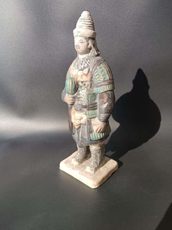 古玩陶瓷明·三彩武士拍賣,當前價格4500元