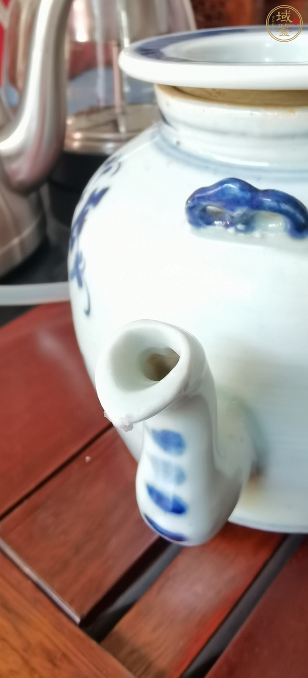 古玩陶瓷晚清青花提梁壺真品鑒賞圖