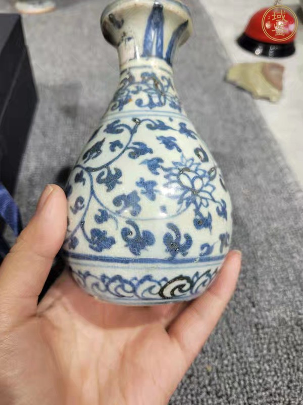 古玩陶瓷青花瓶（疑修）真品鑒賞圖