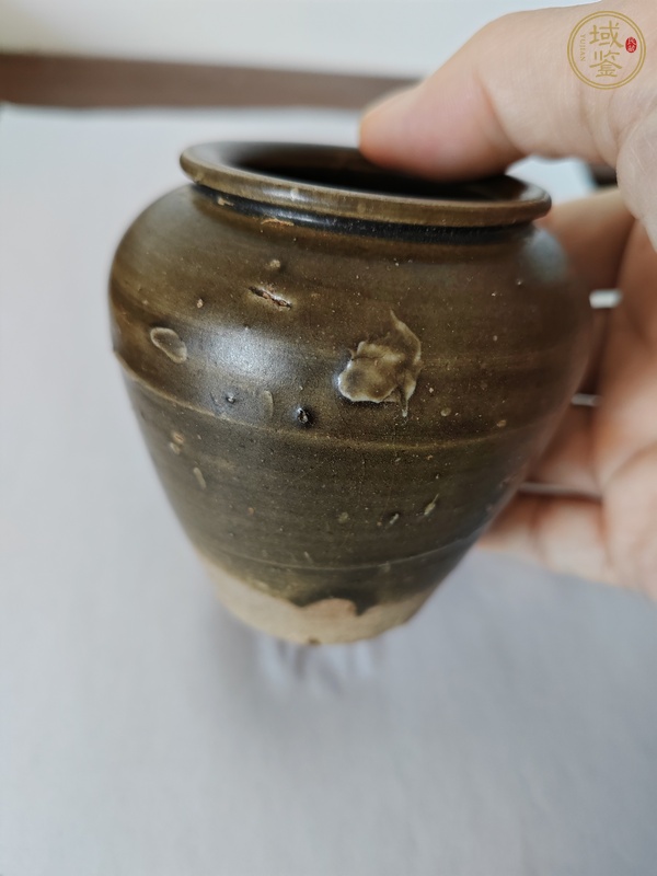 古玩陶瓷洪塘窯褐釉茶入真品鑒賞圖