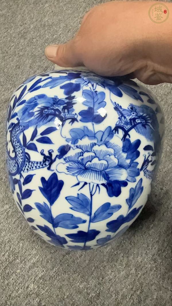 古玩陶瓷花間龍紋青花罐真品鑒賞圖