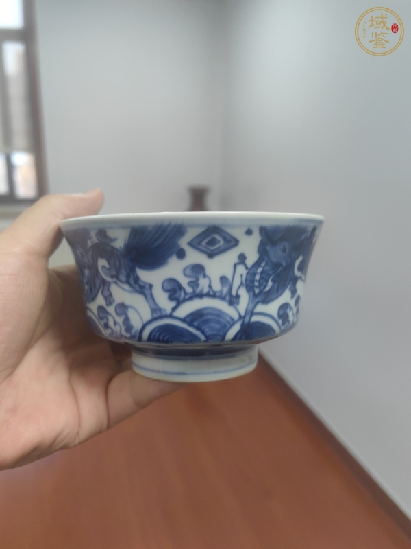 古玩陶瓷青花海馬紋杯真品鑒賞圖