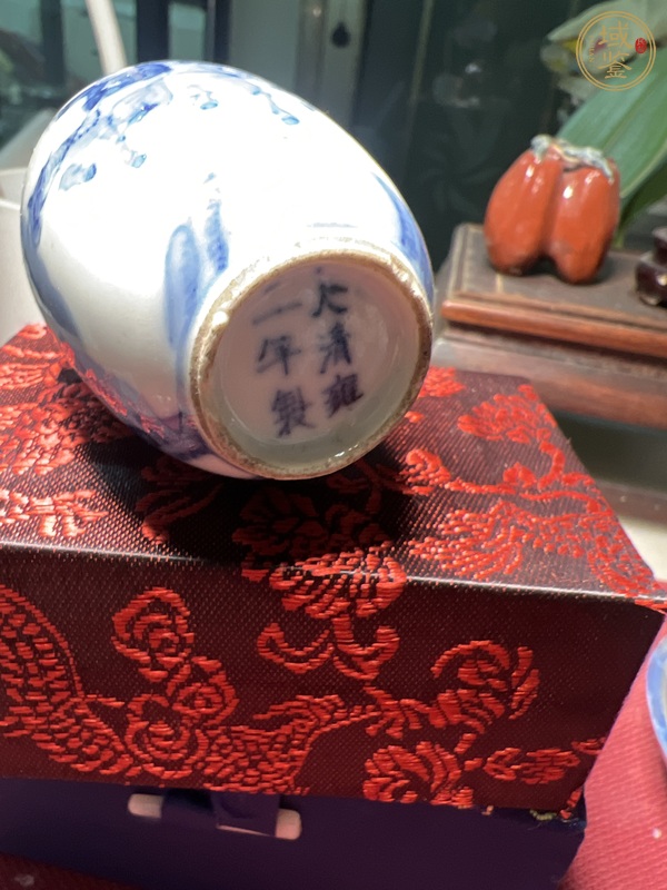 古玩青花鼻煙壺真品鑒賞圖