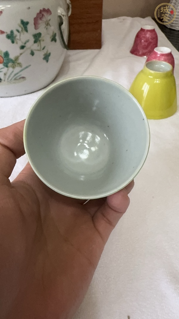 古玩陶瓷宮粉釉杯真品鑒賞圖