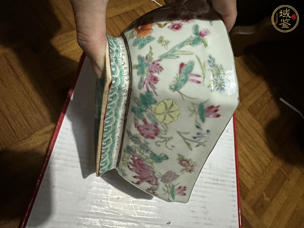 古玩陶瓷花卉紋粉彩碗真品鑒賞圖