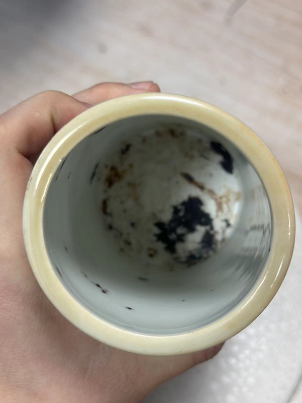 古玩陶瓷清同治.粉彩太白醉寫圖筆筒拍賣，當(dāng)前價(jià)格16888元