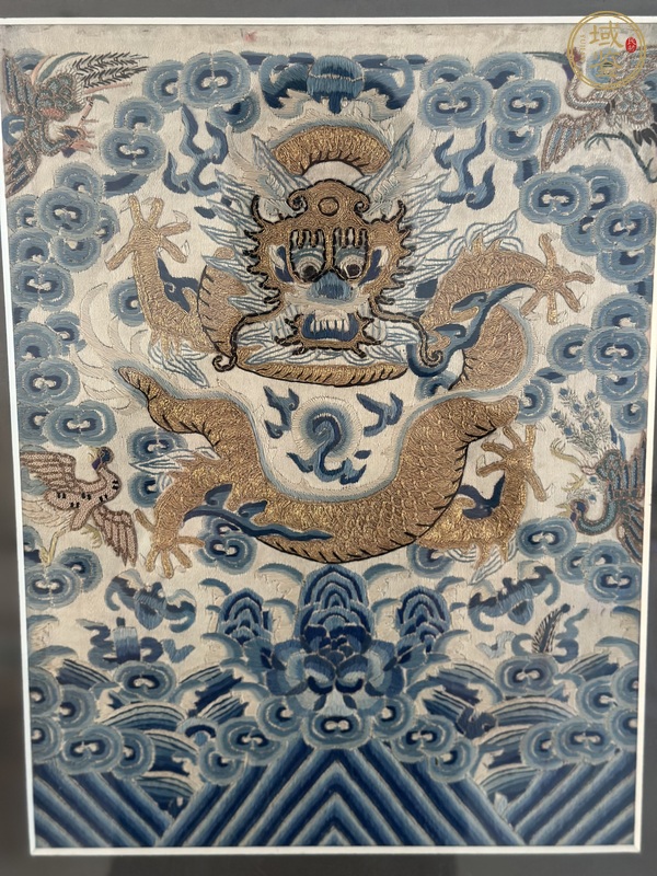 古玩龍紋刺繡馬面真品鑒賞圖