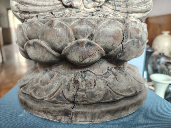 古玩雜項觀音木雕拍賣，當(dāng)前價格3600元