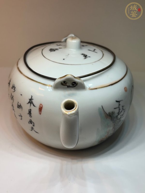 古玩陶瓷(閔)丹臣款人物紋提梁壺真品鑒賞圖