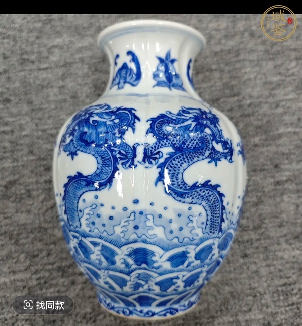 古玩福壽龍紋青花瓜棱瓶真品鑒賞圖