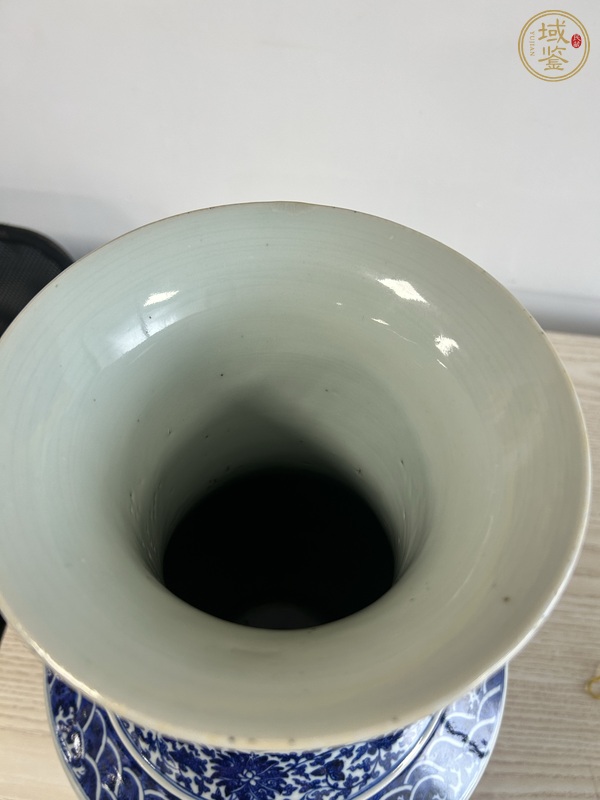 古玩陶瓷青花雙耳瓶真品鑒賞圖