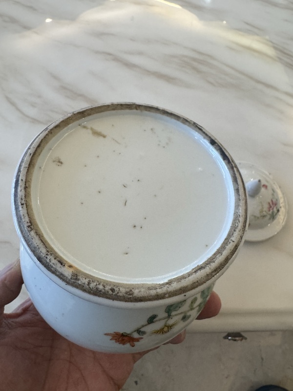 古玩陶瓷粉彩花卉紋將軍罐拍賣，當(dāng)前價格188元