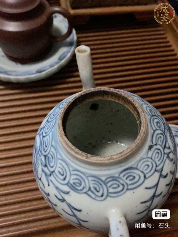 古玩陶瓷清中期青花纏枝蓮茶壺真品鑒賞圖