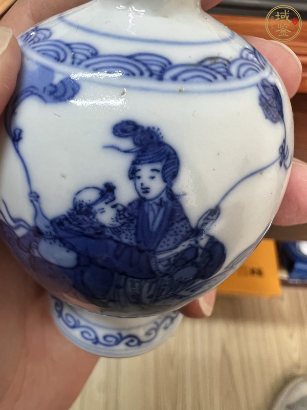 古玩陶瓷青花人物故事瓶真品鑒賞圖