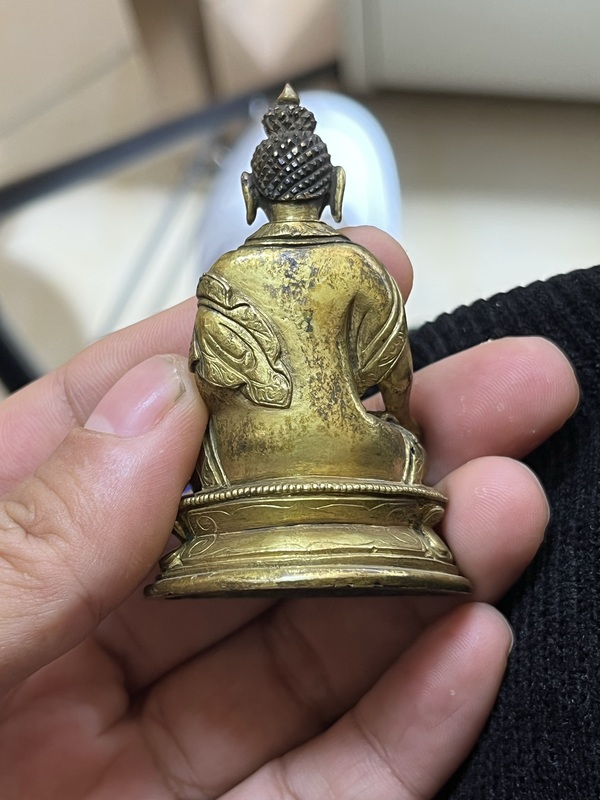 古玩銅器藥師佛拍賣，當前價格23000元