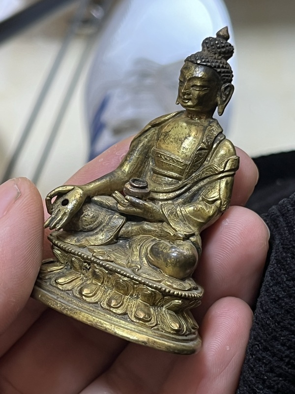 古玩銅器藥師佛拍賣，當前價格23000元