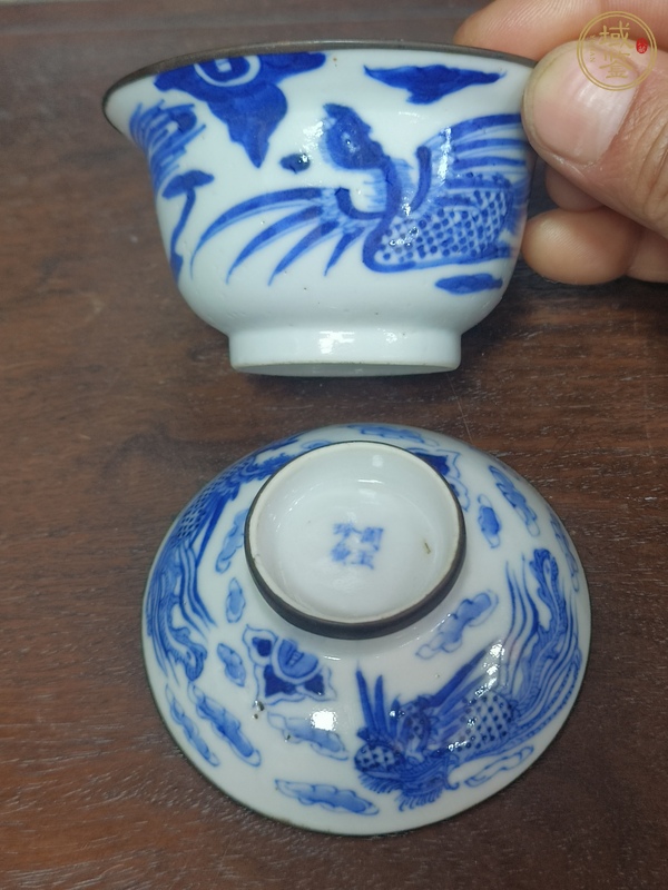 古玩陶瓷青花鳳求凰圖紋蓋碗真品鑒賞圖