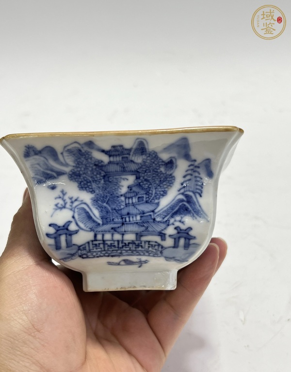 古玩陶瓷山水紋青花四方碗真品鑒賞圖