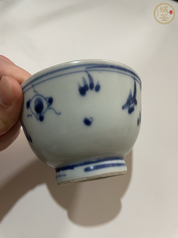 古玩陶瓷青花花卉紋杯真品鑒賞圖