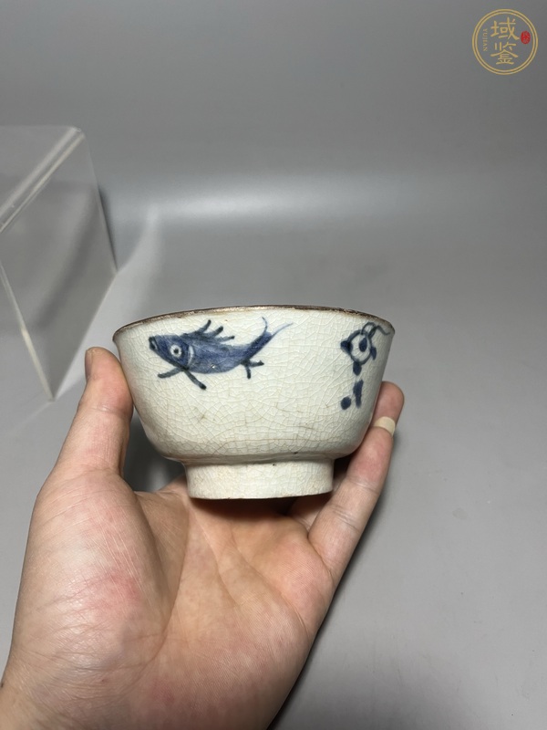 古玩陶瓷青花魚藻紋茶碗真品鑒賞圖