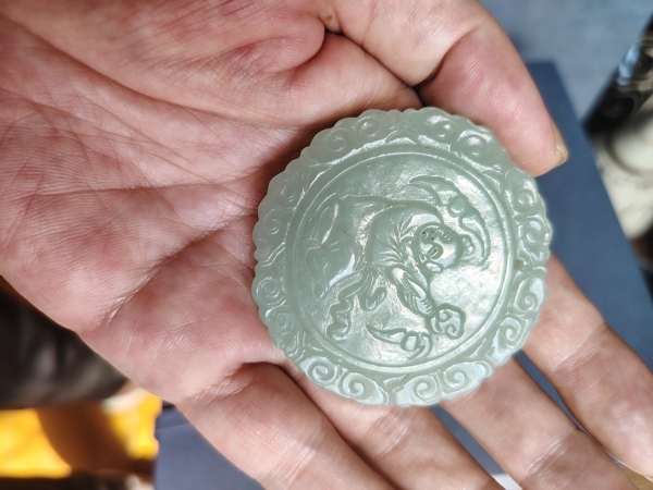 古玩玉器和田玉雕“童子祝壽”牌拍賣，當前價格1500元