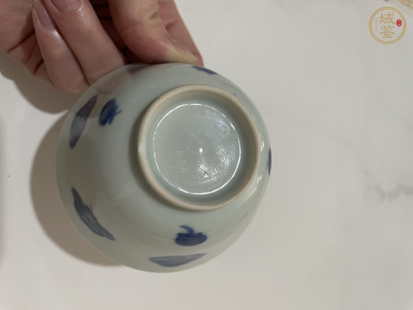 古玩陶瓷青花花卉紋杯真品鑒賞圖