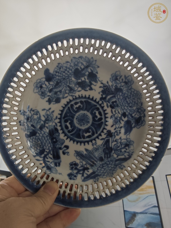 古玩陶瓷青花盤真品鑒賞圖