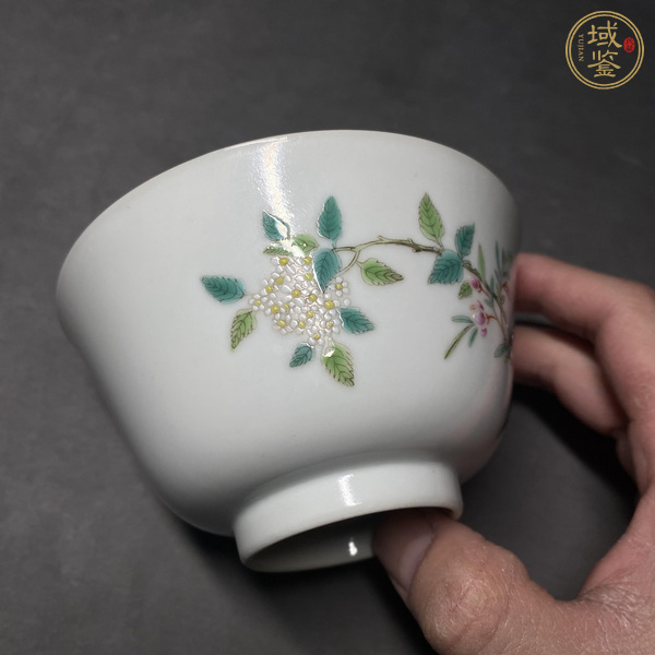 古玩陶瓷花卉紋粉彩杯真品鑒賞圖